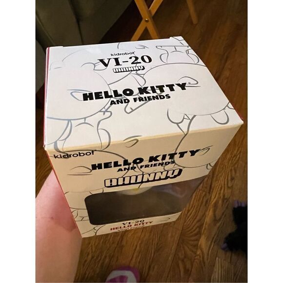 Kidrobot BHUNNY Hello Kitty Vinyl Figure - Picture 7 of 8